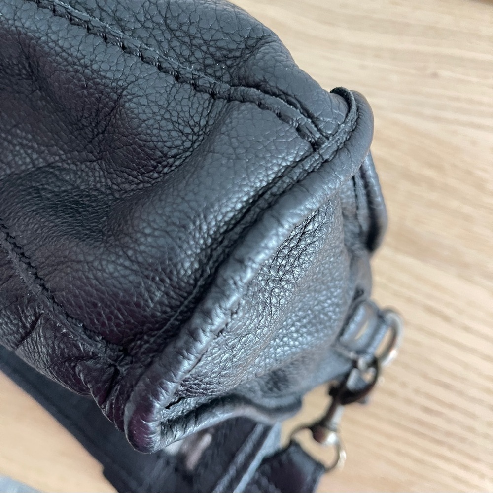 Liebeskind Berlin Small Black Leather Crossbody Bag - Picture 15 of 16